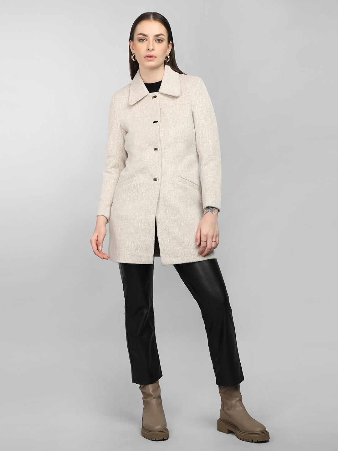 HONNETE Spread Collar Coat