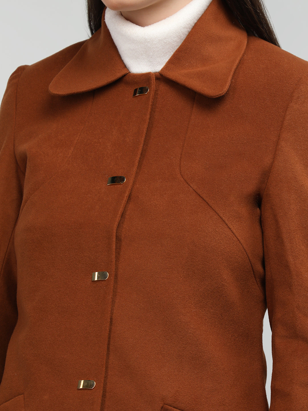 HONNETE Spread Collar Coat