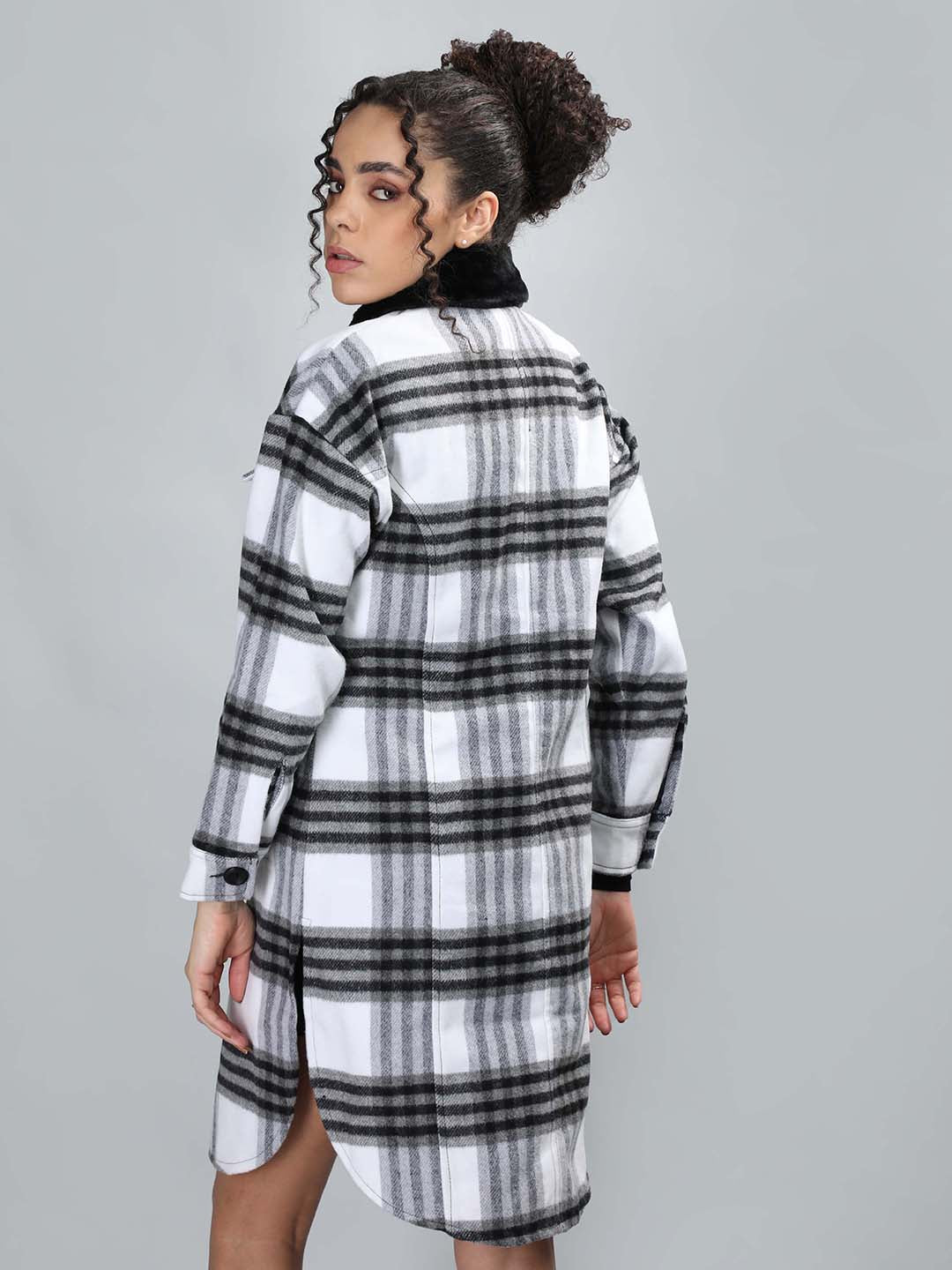 Honnete Casual Regular Fit Wide Black Check Women Winter Coat