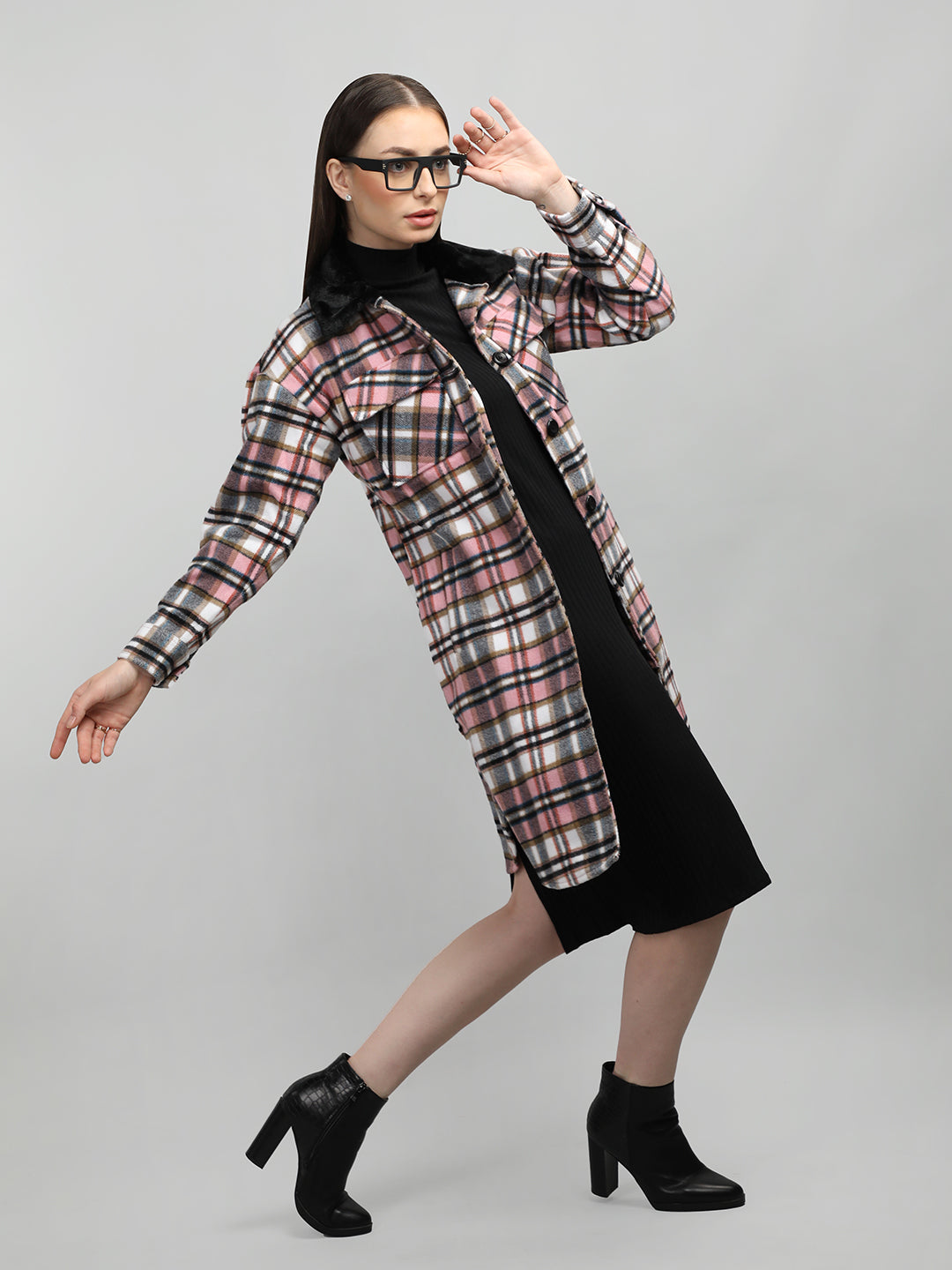 HONNETE Checked Spread Collar Coat